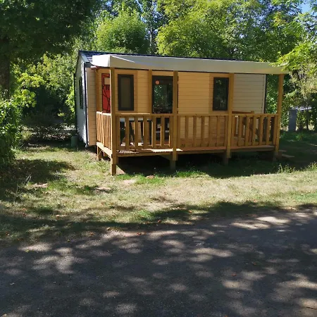 Camping Paradis Le Rocher De La Granelle Le Bugue Exterior photo