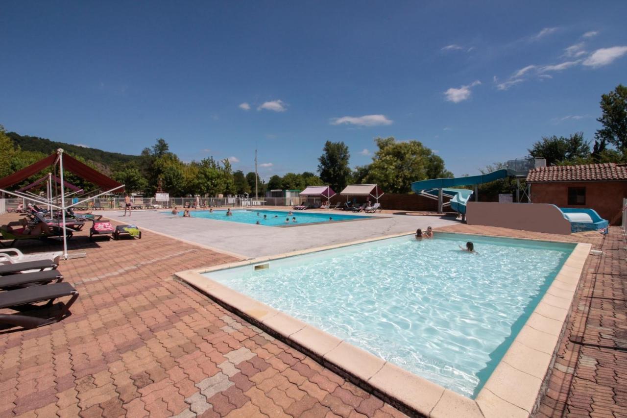 Camping Paradis Le Rocher De La Granelle Le Bugue