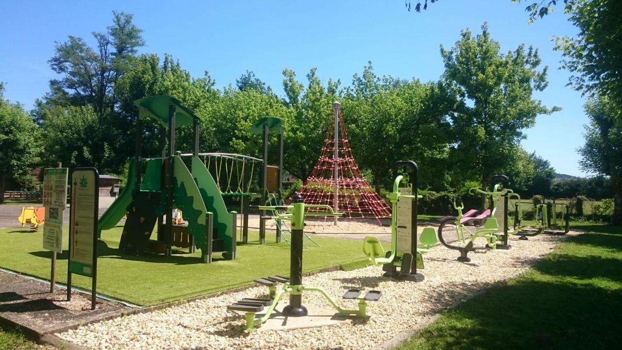 Camping Paradis Le Rocher De La Granelle Le Bugue